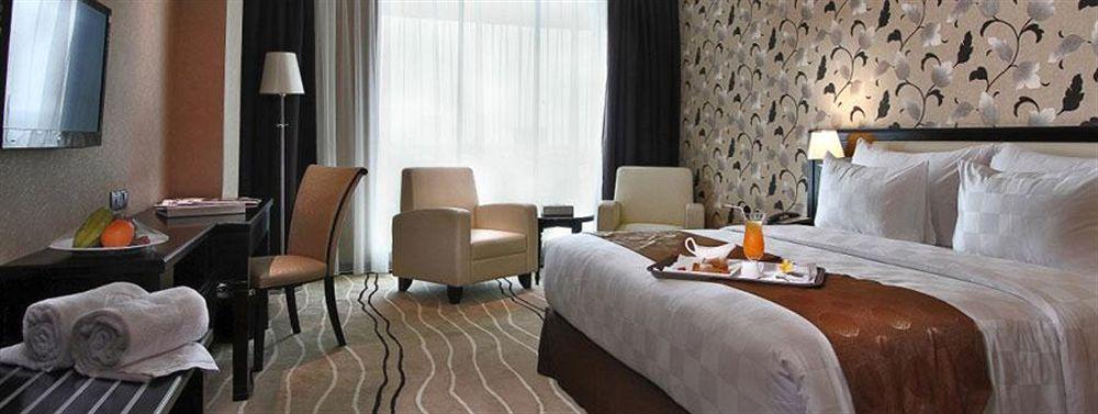 Four Points By Sheraton Medan Exterior foto