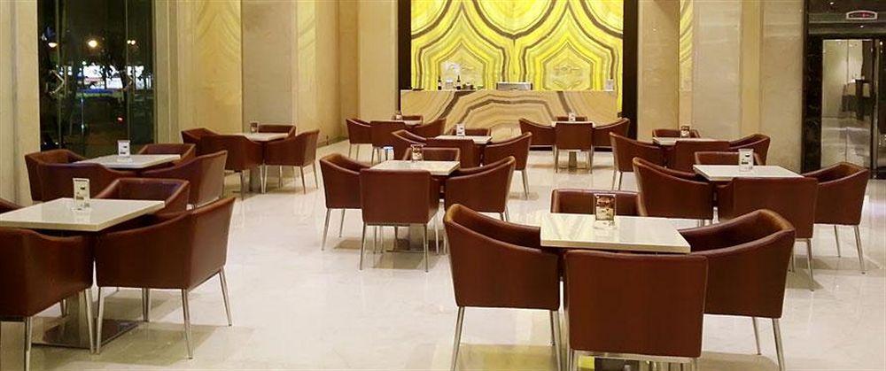 Four Points By Sheraton Medan Exterior foto