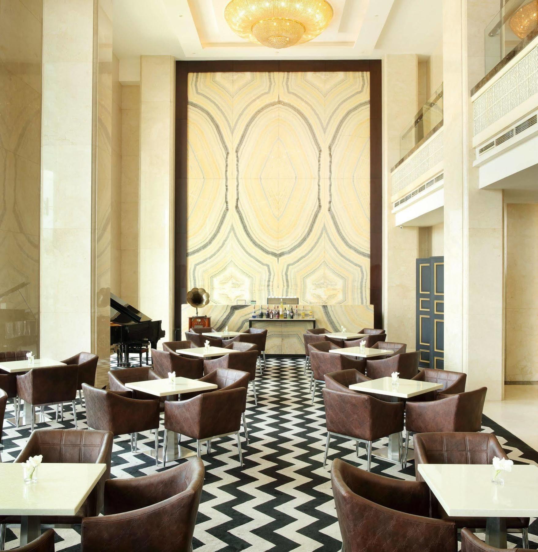 Four Points By Sheraton Medan Exterior foto